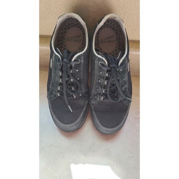 Dansko Peggy Black Waterproof Shoes Womens size 37/ US 6.5 - Picture 3 of 15